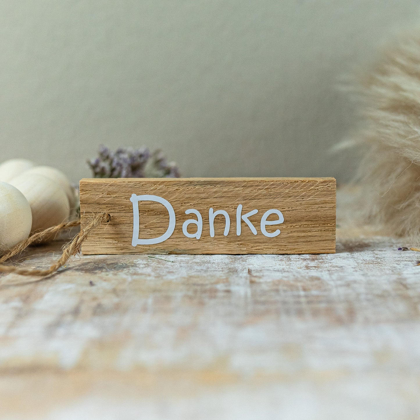 Holzanhänger Danke weiß