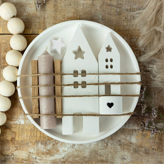 Handgefertigter Hygge Kerzenteller „Handwerk“ im skandinavischen Stil. Eine besondere Geschenkidee, um lieben Menschen einfach Danke zu sagen.